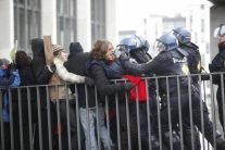 Nella foto - Laboratorio Sociale Alessandria