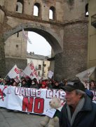 Nella foto - Laboratorio Sociale Alessandria