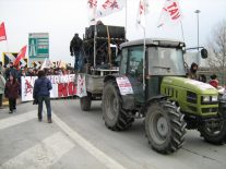 Nella foto - Laboratorio Sociale Alessandria