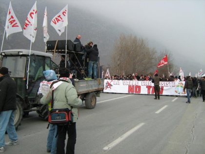 Nella foto - Laboratorio Sociale Alessandria