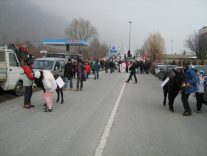 Nella foto - Laboratorio Sociale Alessandria