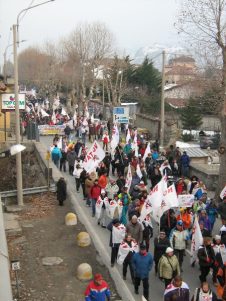 Nella foto - Laboratorio Sociale Alessandria