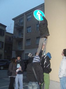 Nella foto - Laboratorio Sociale Alessandria