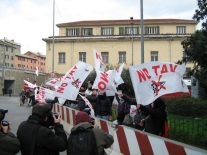 Nella foto - Laboratorio Sociale Alessandria