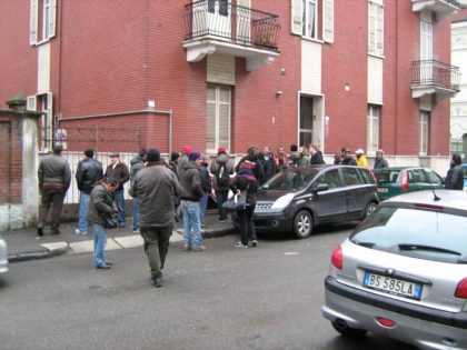 Nella foto - Laboratorio Sociale Alessandria