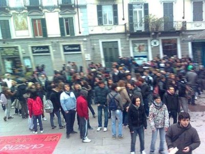 Nella foto - Laboratorio Sociale Alessandria