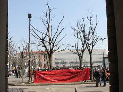 Nella foto - Laboratorio Sociale Alessandria