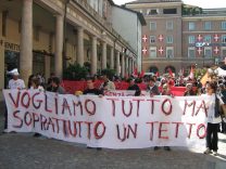 Nella foto - Laboratorio Sociale Alessandria