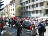 Nella foto - Laboratorio Sociale Alessandria