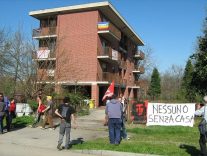 Nella foto - Laboratorio Sociale Alessandria