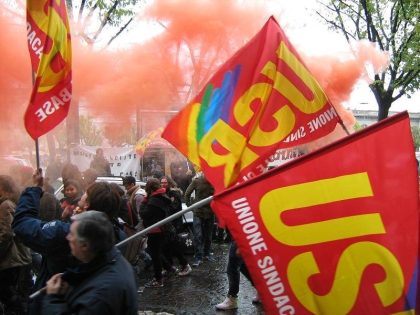 Nella foto - Laboratorio Sociale Alessandria