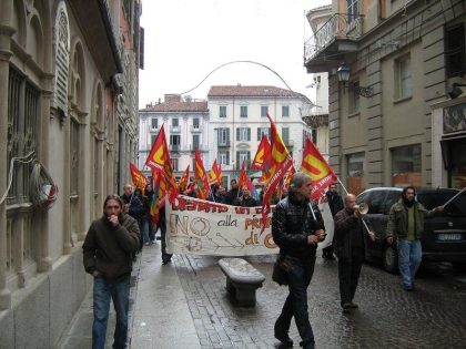 Nella foto - Laboratorio Sociale Alessandria