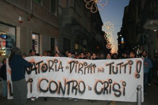 Nella foto - Laboratorio Sociale Alessandria