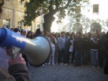 Nella foto - Laboratorio Sociale Alessandria