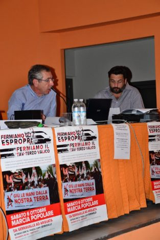 Nella foto - Laboratorio Sociale Alessandria