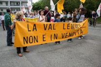 Nella foto - Laboratorio Sociale Alessandria
