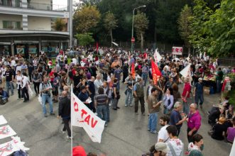 Nella foto - Laboratorio Sociale Alessandria