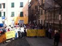 Nella foto - Laboratorio Sociale Alessandria