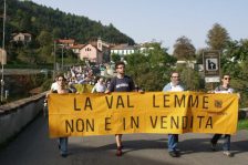 Nella foto - Laboratorio Sociale Alessandria