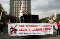 Nella foto - Laboratorio Sociale Alessandria