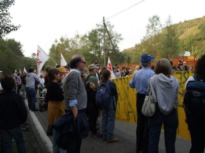 Nella foto - Laboratorio Sociale Alessandria