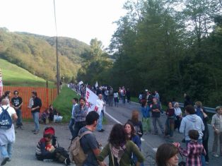 Nella foto - Laboratorio Sociale Alessandria