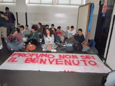 Nella foto - Laboratorio Sociale Alessandria