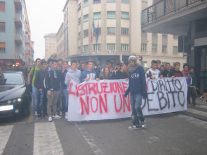 Nella foto - Laboratorio Sociale Alessandria