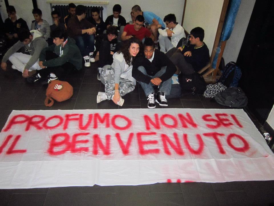 Nella foto - Laboratorio Sociale Alessandria