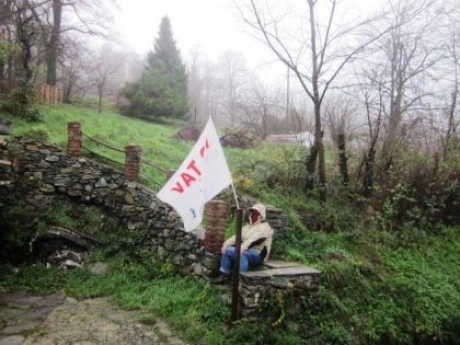 Nella foto - Laboratorio Sociale Alessandria