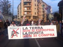 Nella foto - Laboratorio Sociale Alessandria