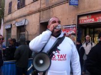 Nella foto - Laboratorio Sociale Alessandria