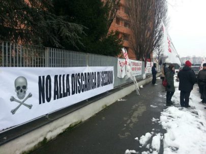Nella foto - Laboratorio Sociale Alessandria