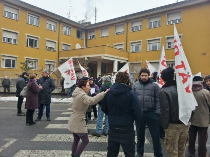 Nella foto - Laboratorio Sociale Alessandria