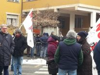 Nella foto - Laboratorio Sociale Alessandria