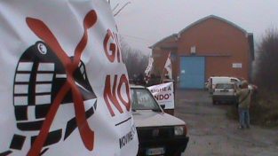 Nella foto - Laboratorio Sociale Alessandria