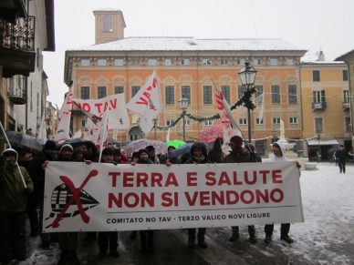 Nella foto - Laboratorio Sociale Alessandria