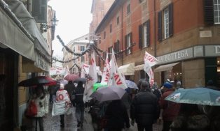 Nella foto - Laboratorio Sociale Alessandria