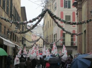 Nella foto - Laboratorio Sociale Alessandria