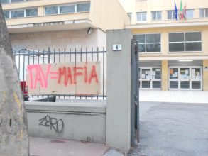 Nella foto - Laboratorio Sociale Alessandria