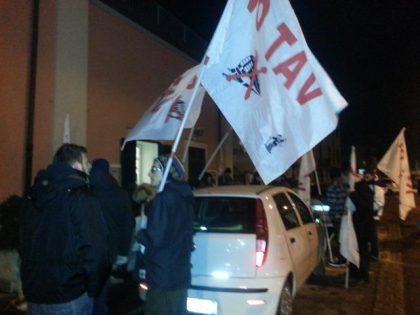 Nella foto - Laboratorio Sociale Alessandria