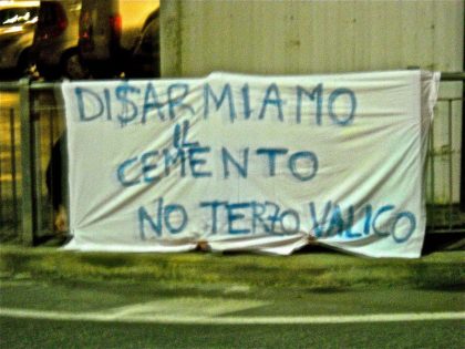 Nella foto - Laboratorio Sociale Alessandria