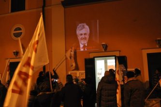 Nella foto - Laboratorio Sociale Alessandria