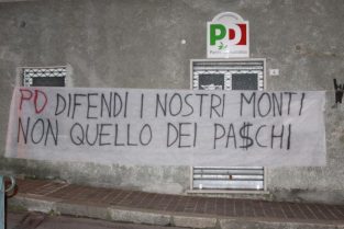 Nella foto - Laboratorio Sociale Alessandria