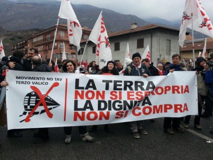 Nella foto - Laboratorio Sociale Alessandria