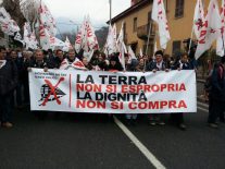 Nella foto - Laboratorio Sociale Alessandria