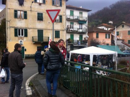 Nella foto - Laboratorio Sociale Alessandria