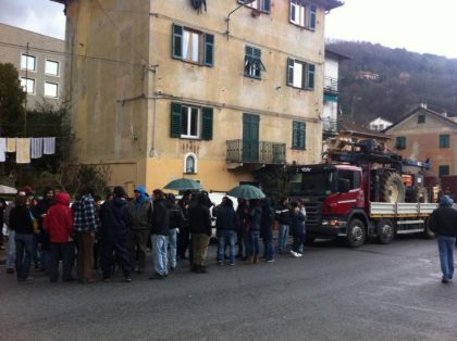 Nella foto - Laboratorio Sociale Alessandria