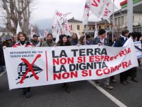 Nella foto - Laboratorio Sociale Alessandria