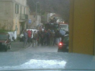 Nella foto - Laboratorio Sociale Alessandria